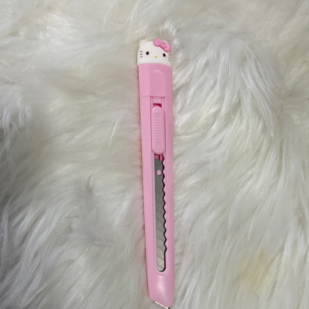 Hello Kitty Cute Pink Utility Knife